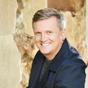Singer Aled Jones will bring his 2022 UK tour of cathedrals to St Albans Cathedral.
