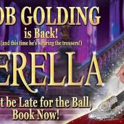 Bob Golding will return to The Alban Arena in 2018 St Albans pantomime Cinderella