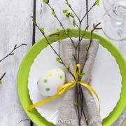 A Spring/Easter table setting