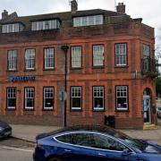 Barclays bank has told Bim Afolami MP that it will close its Harpenden branch later this year.