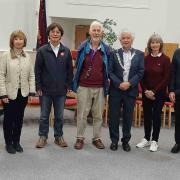 Mayor of St Albans Cllr Anthony Rowlands with Centre 33 volunteers