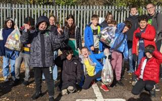A number of young SAMS members took part in litter picking on the Alban Way.