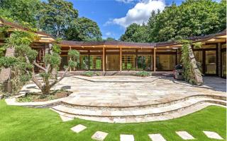 The house was featured on Channel 4's Grand Designs.